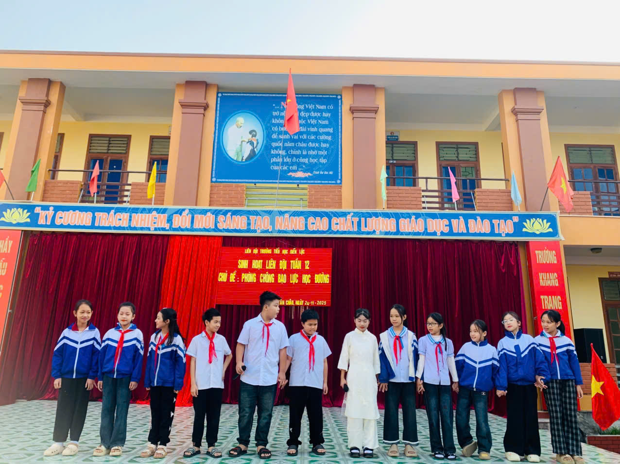 z7256271658762 4ab4ddd63255bd3b7f500dc7fd97eb32